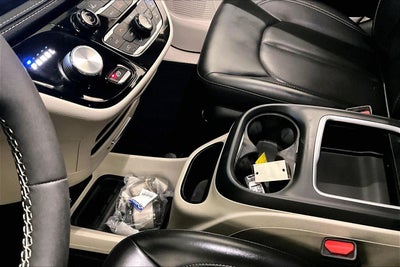 2023 Chrysler Pacifica Hybrid Touring L