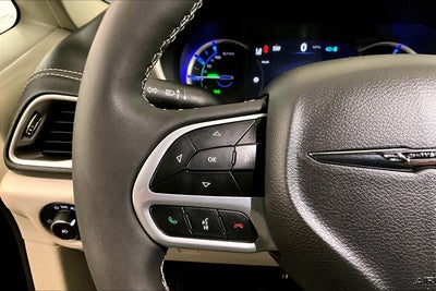 2023 Chrysler Pacifica Hybrid Touring L