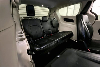 2023 Chrysler Pacifica Hybrid Touring L