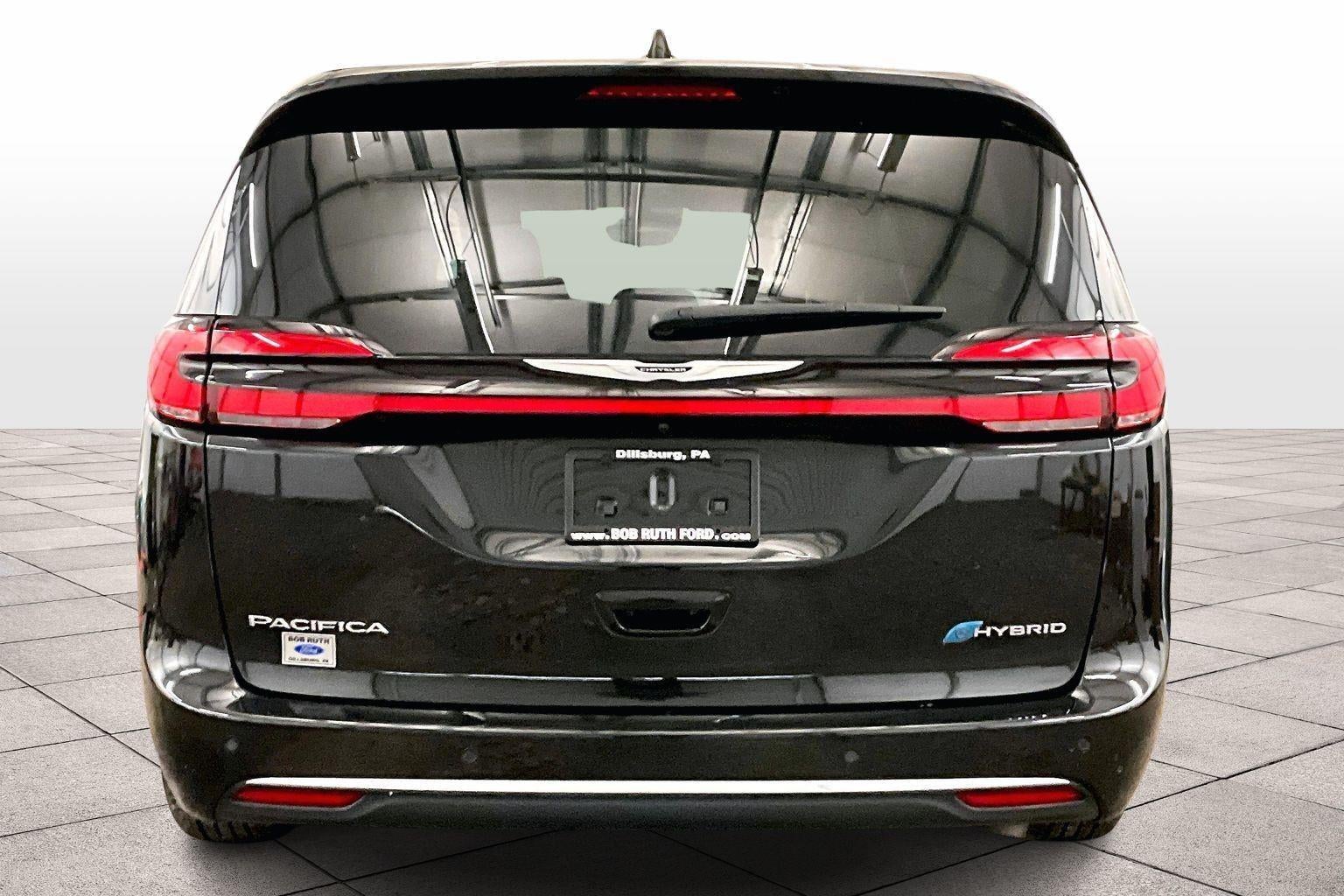 2023 Chrysler Pacifica Hybrid Touring L
