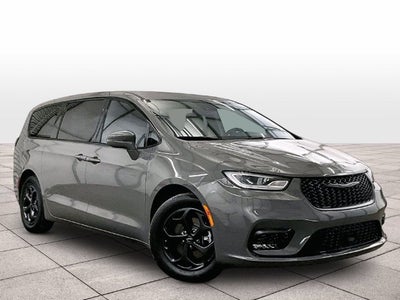 2022 Chrysler Pacifica Hybrid Touring L