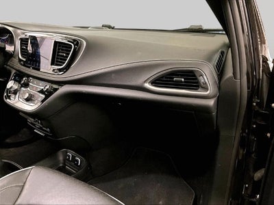 2019 Chrysler Pacifica Hybrid Limited