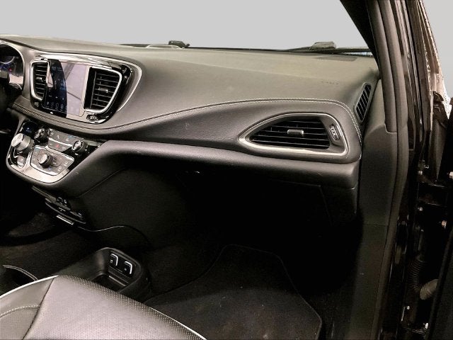 2019 Chrysler Pacifica Hybrid Limited