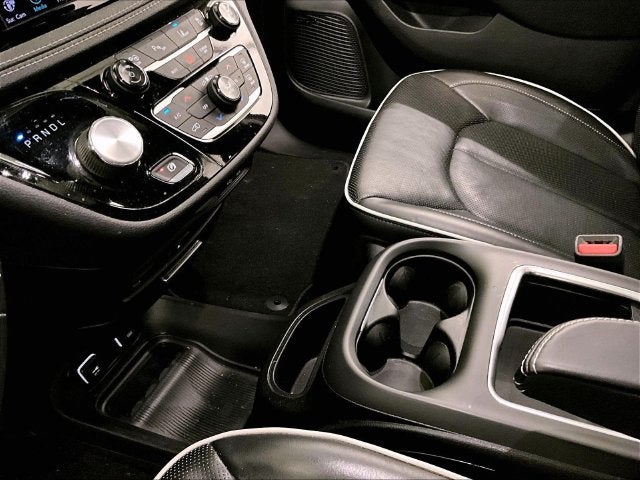 2019 Chrysler Pacifica Hybrid Limited