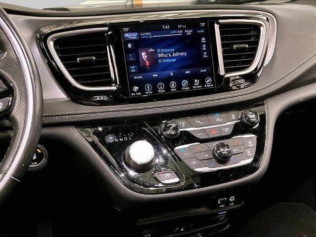 2019 Chrysler Pacifica Hybrid Limited