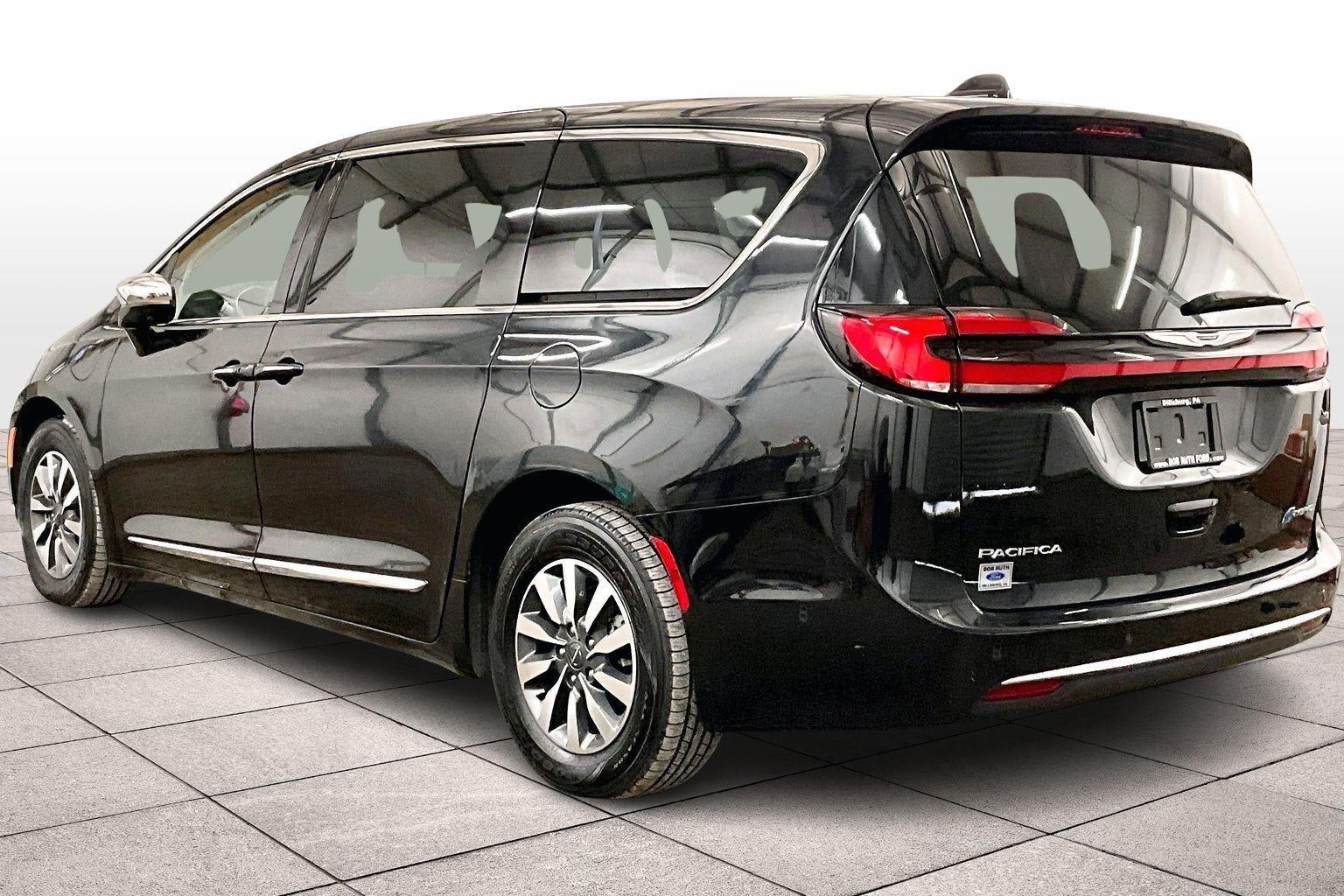 2022 Chrysler Pacifica Hybrid Limited