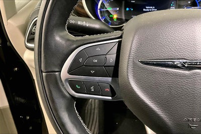 2022 Chrysler Pacifica Hybrid Limited