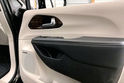 2022 Chrysler Pacifica Hybrid Limited