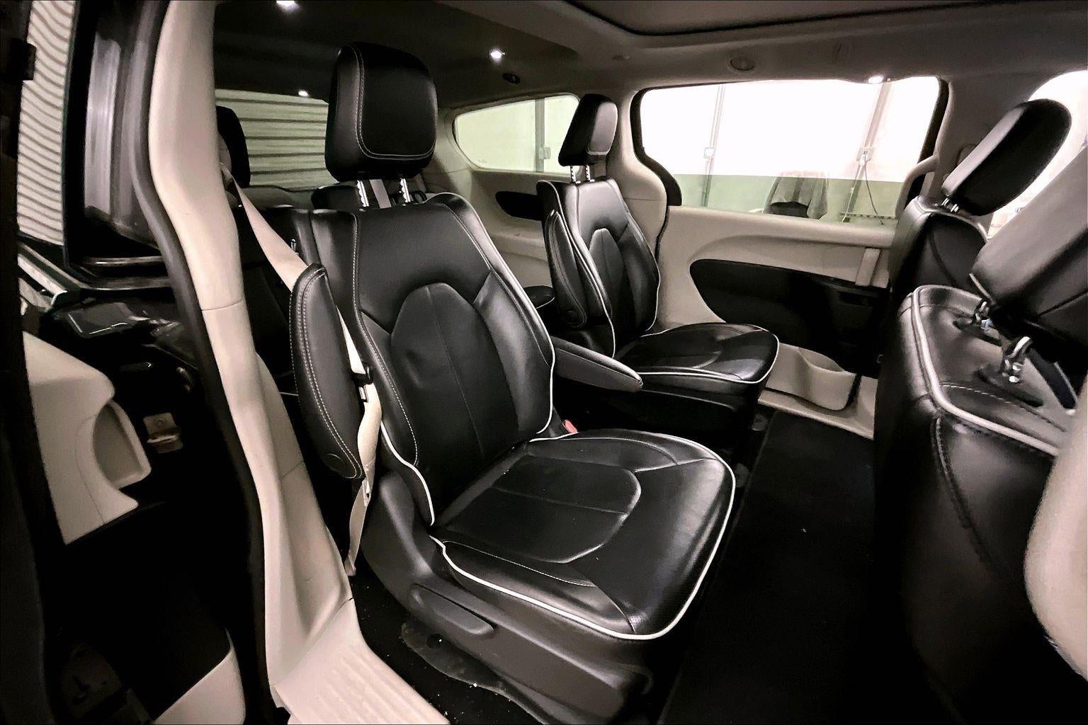 2022 Chrysler Pacifica Hybrid Limited