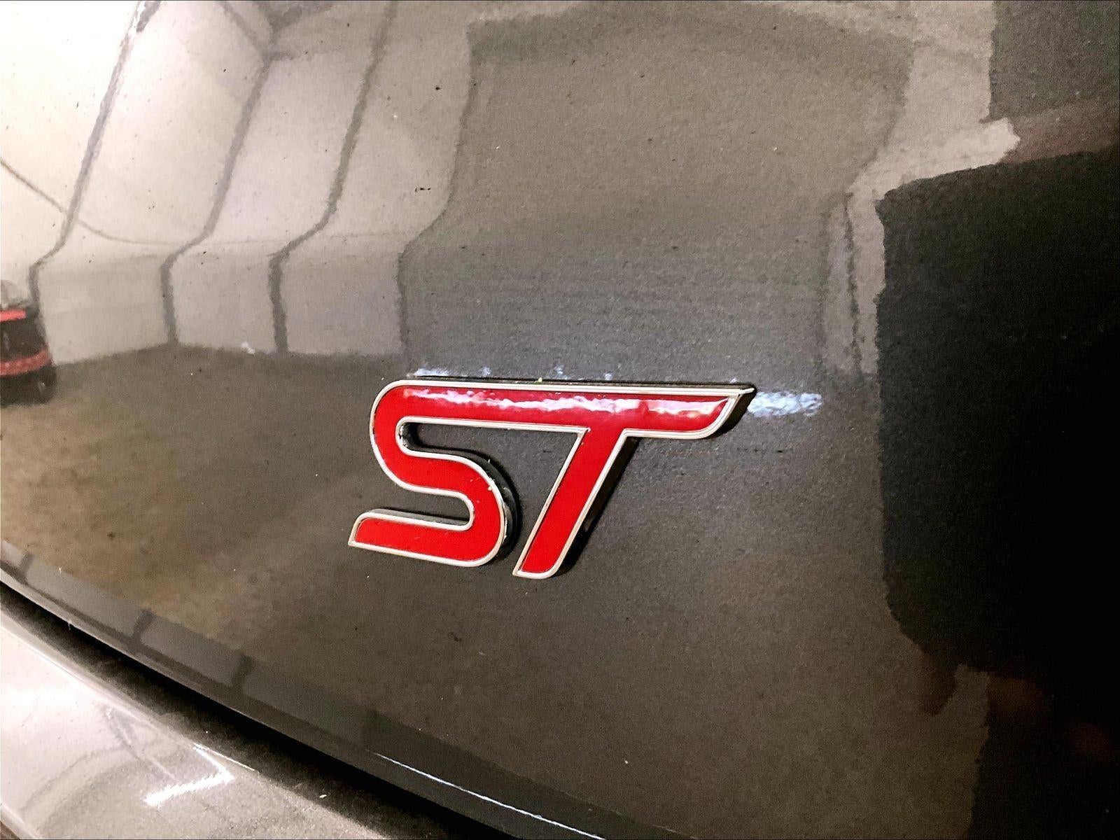 2019 Ford Edge ST