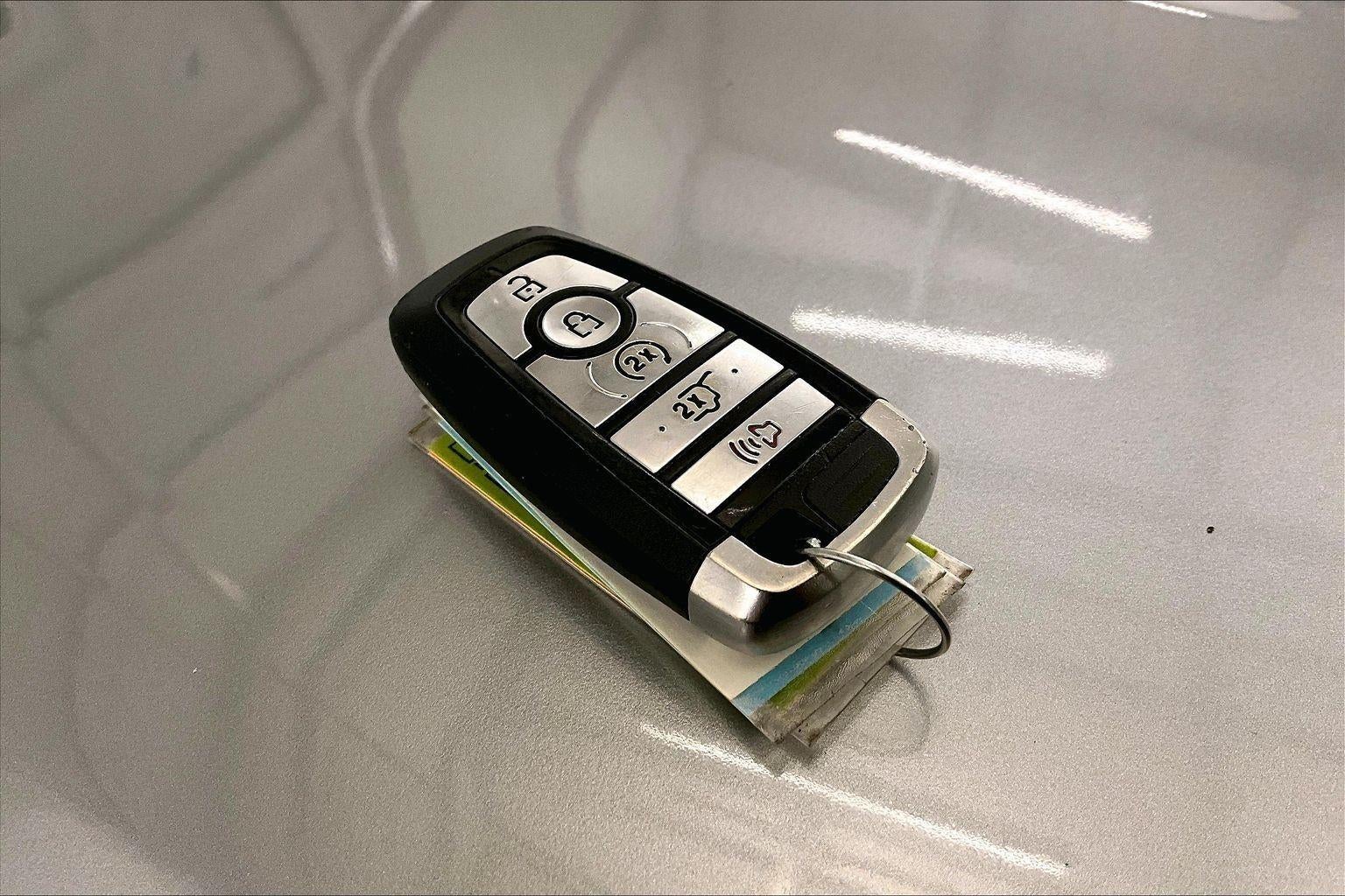 2020 Ford Edge Titanium