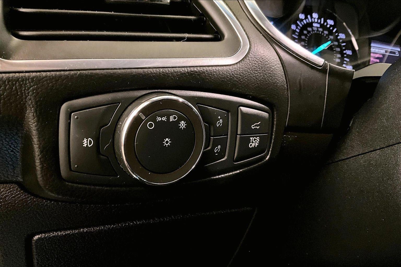 2020 Ford Edge Titanium