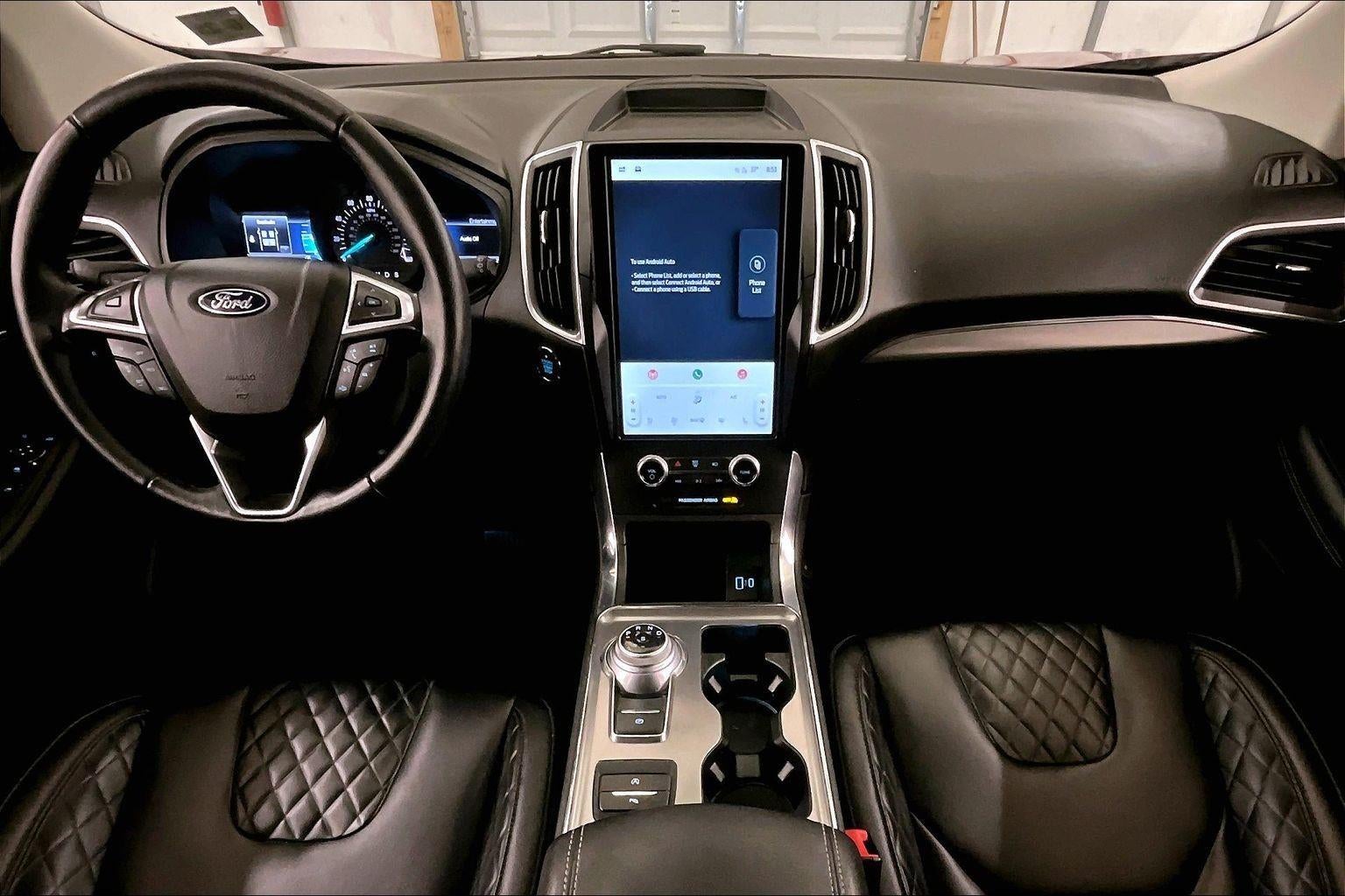 2023 Ford Edge Titanium