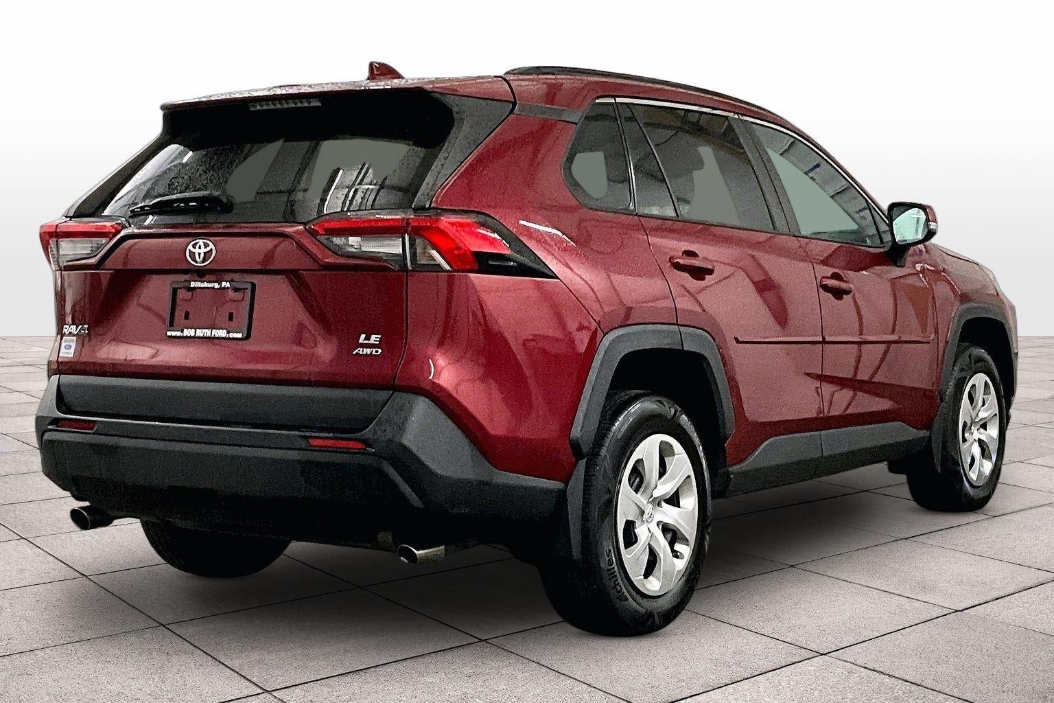 2020 Toyota RAV4 LE