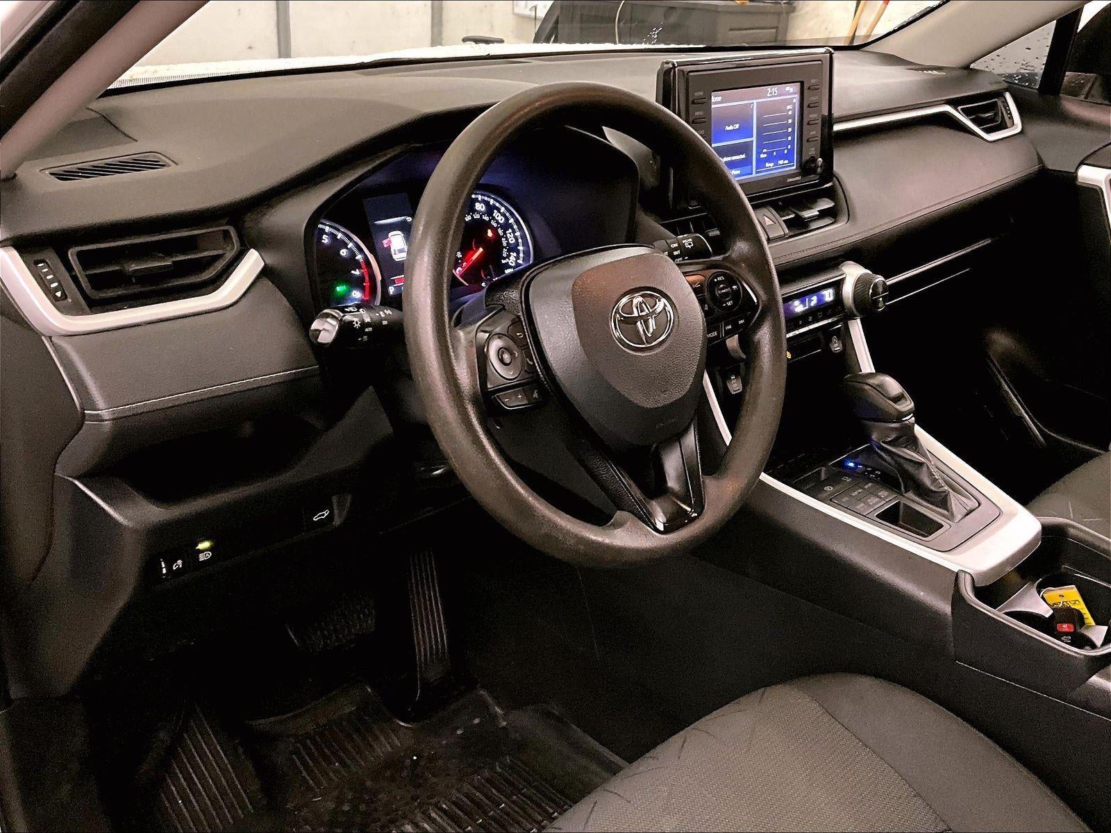 2020 Toyota RAV4 XLE