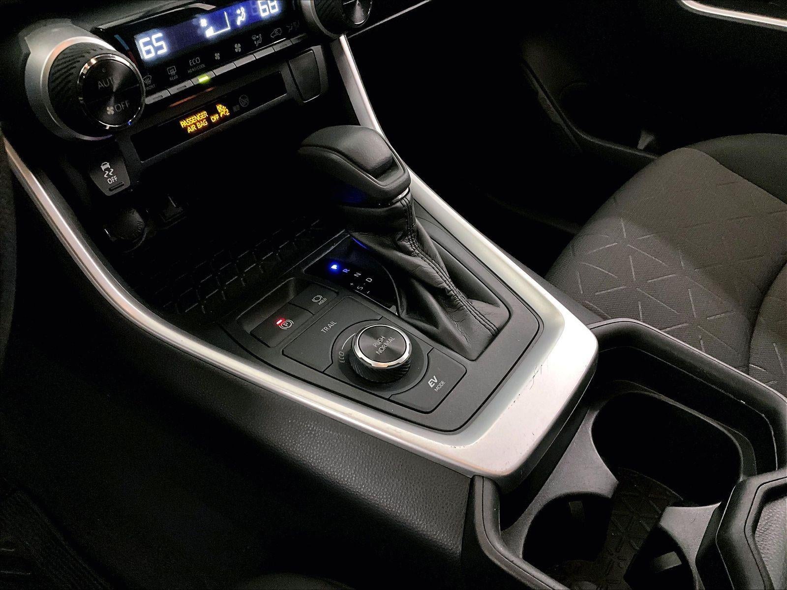 2019 Toyota RAV4 Hybrid XLE