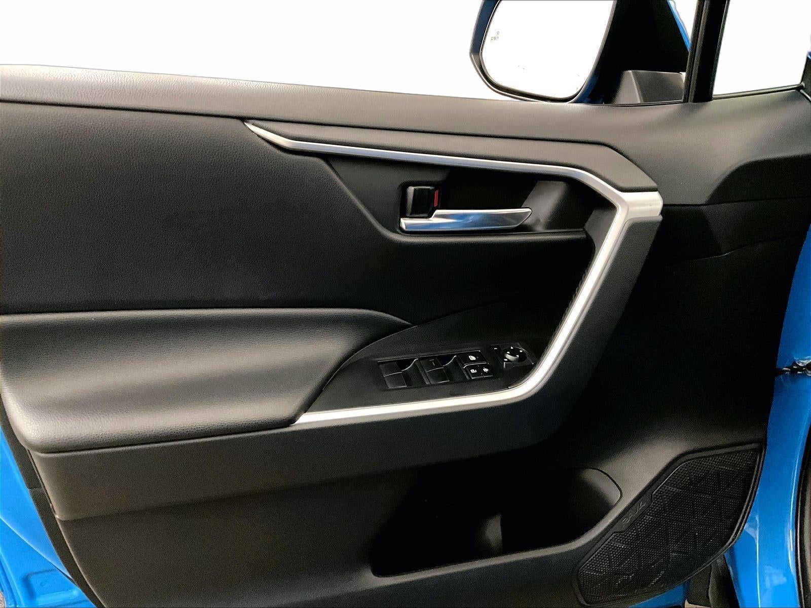 2019 Toyota RAV4 Hybrid XLE