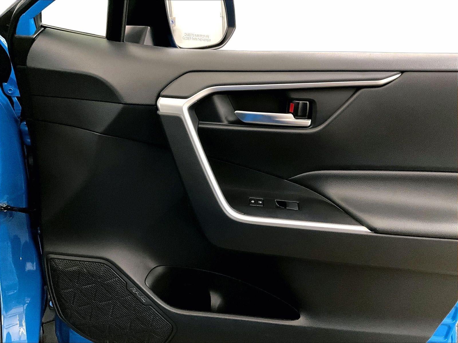 2019 Toyota RAV4 Hybrid XLE