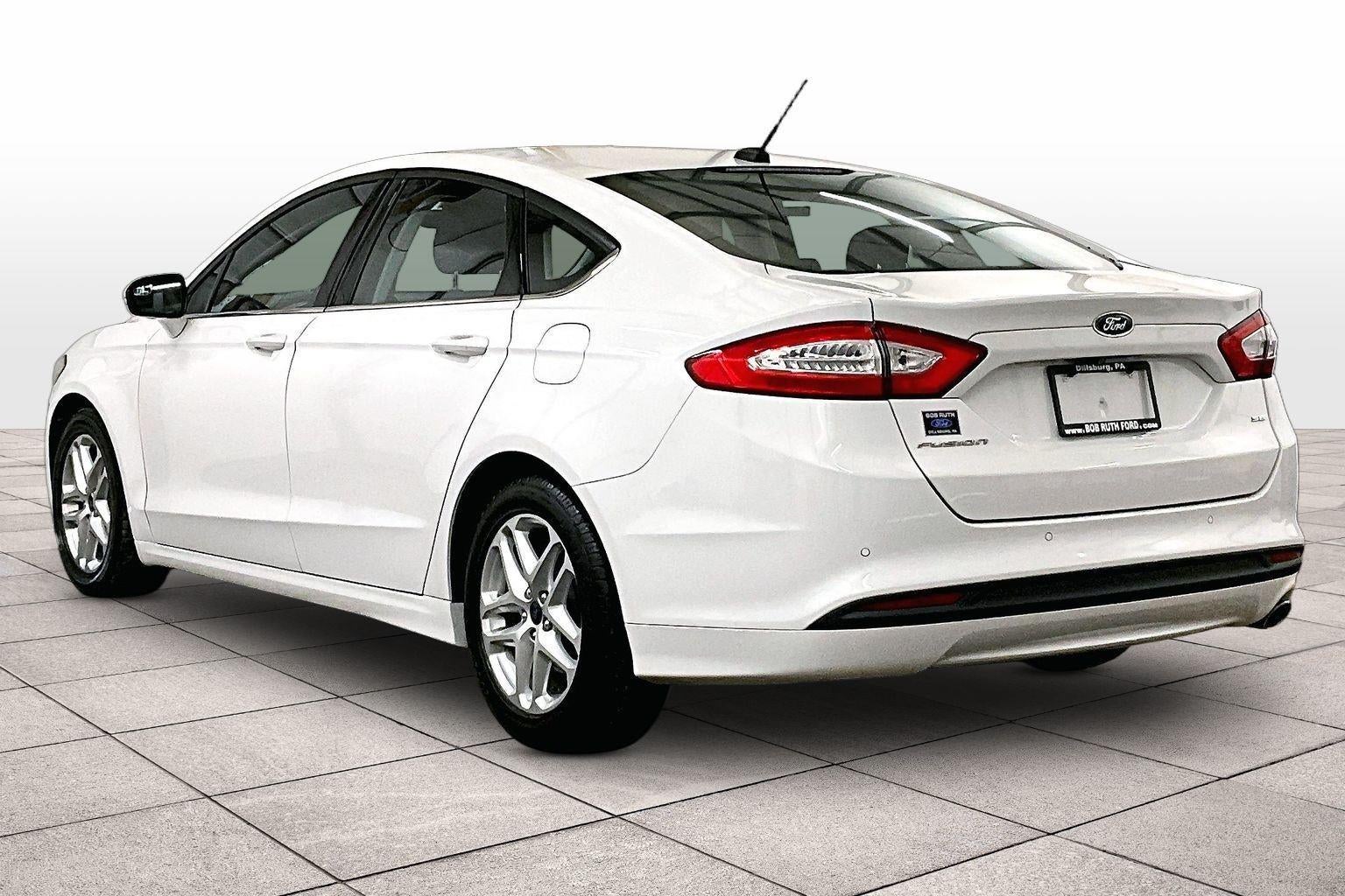 2016 Ford Fusion SE