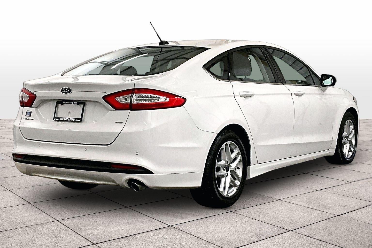 2016 Ford Fusion SE