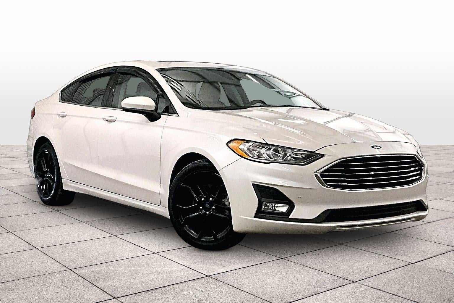 2020 Ford Fusion SE