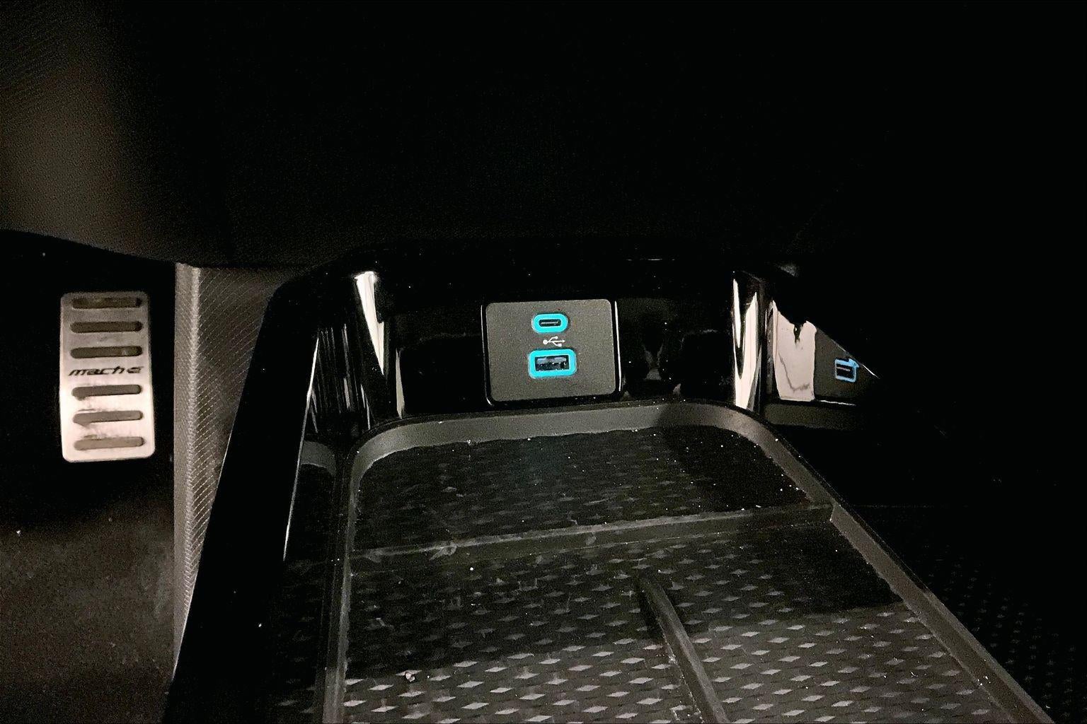 2022 Ford Mustang Mach-E Select