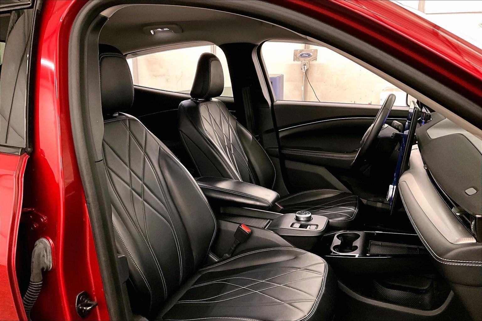 2022 Ford Mustang Mach-E Select