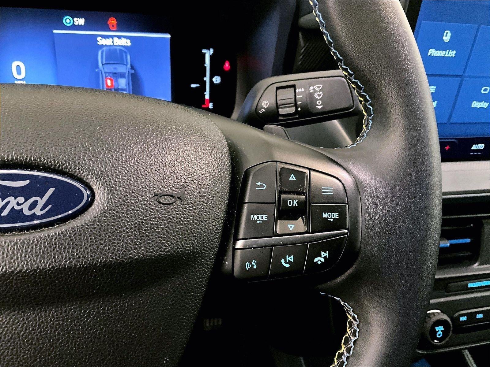 2025 Ford Maverick Lobo Standard