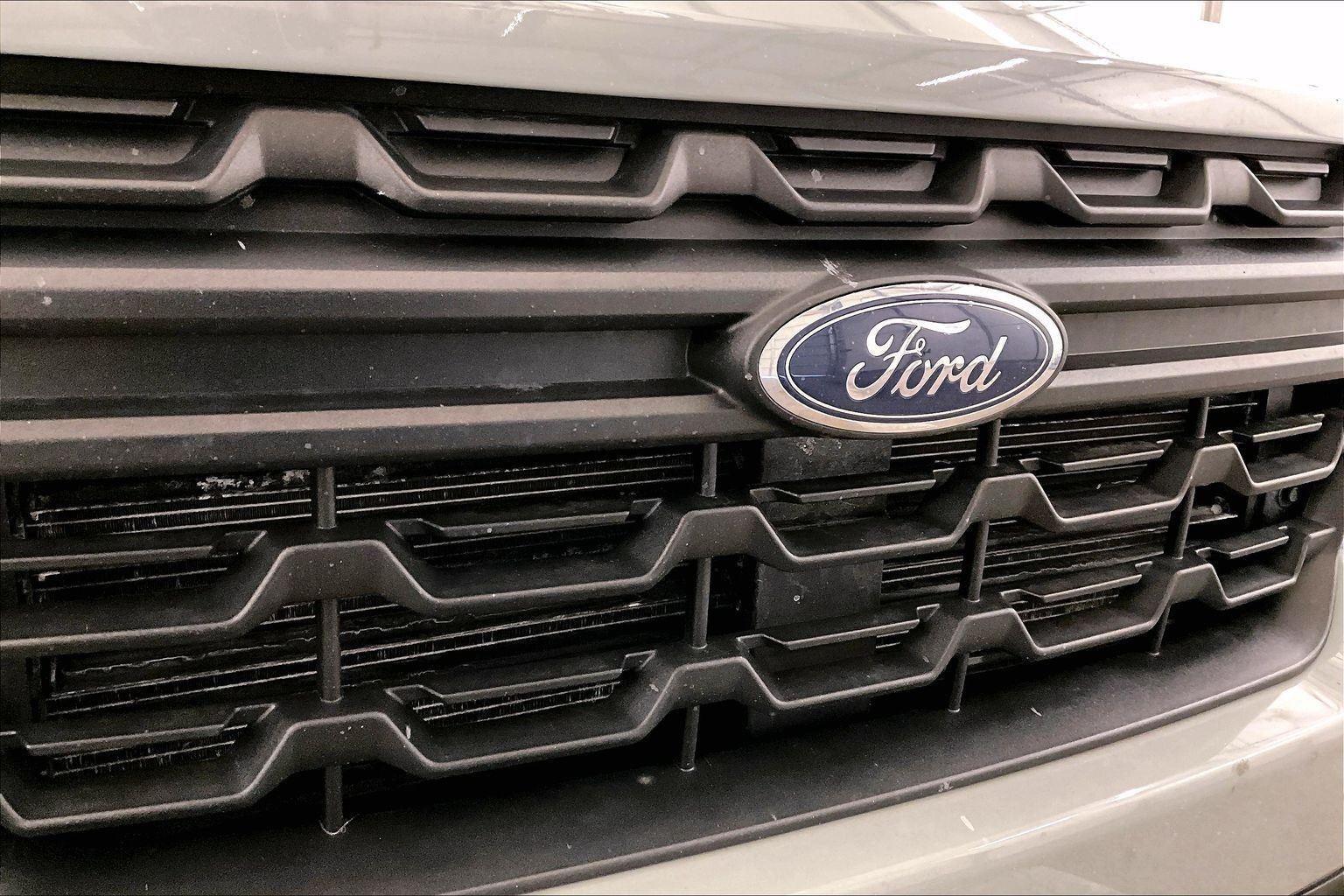 2023 Ford Maverick XL