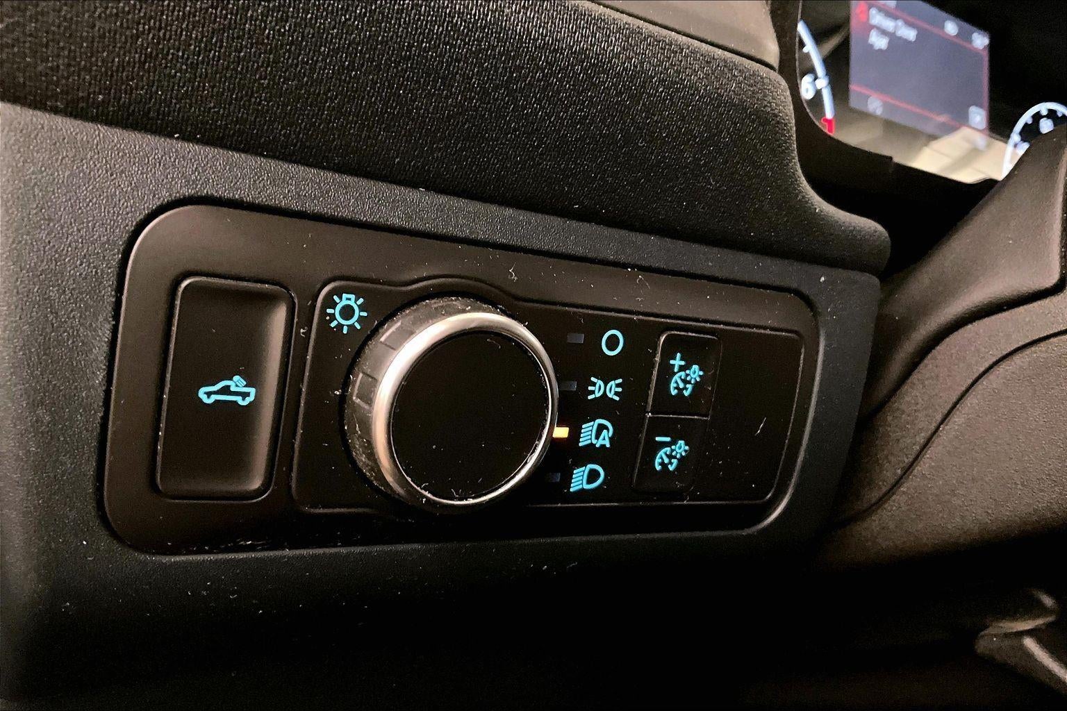 2022 Ford Maverick XL