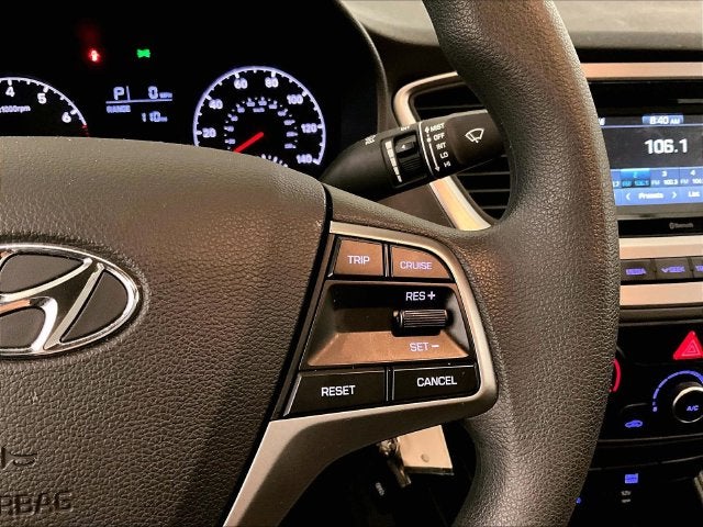 2022 Hyundai Accent SE