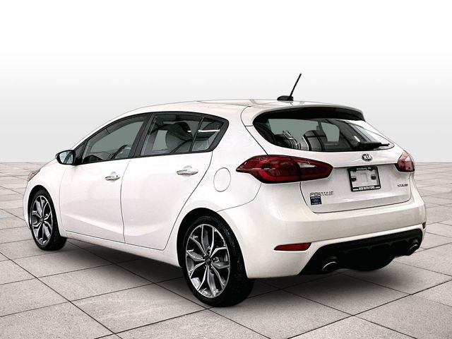 2017 Kia Forte5 SX