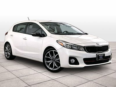2017 Kia Forte5 SX