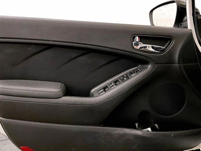 2017 Kia Forte5 SX