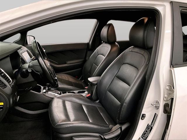 2017 Kia Forte5 SX