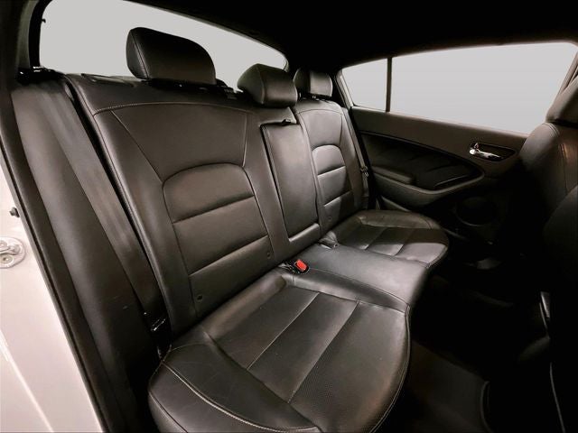 2017 Kia Forte5 SX