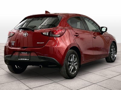 2020 Toyota Yaris Hatchback LE
