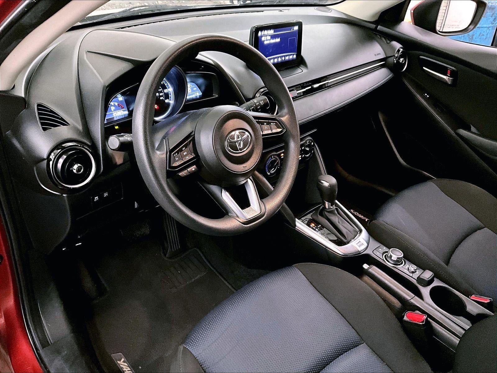 2020 Toyota Yaris Hatchback LE