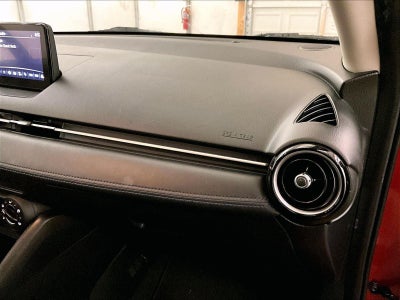 2020 Toyota Yaris Hatchback LE
