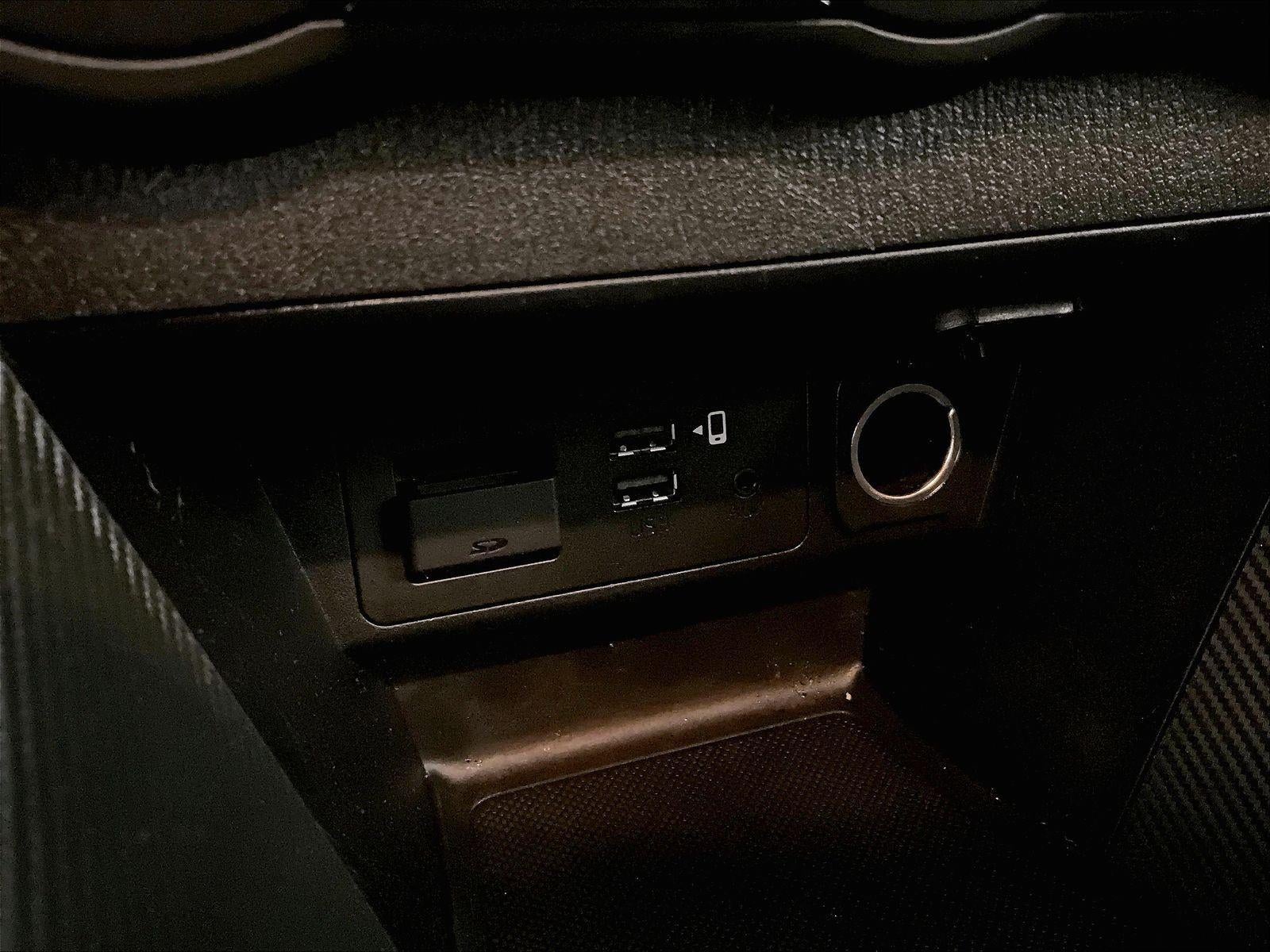 2020 Toyota Yaris Hatchback LE