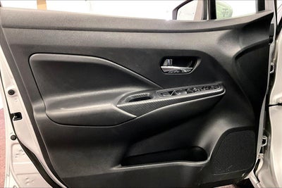 2023 Nissan Versa SV