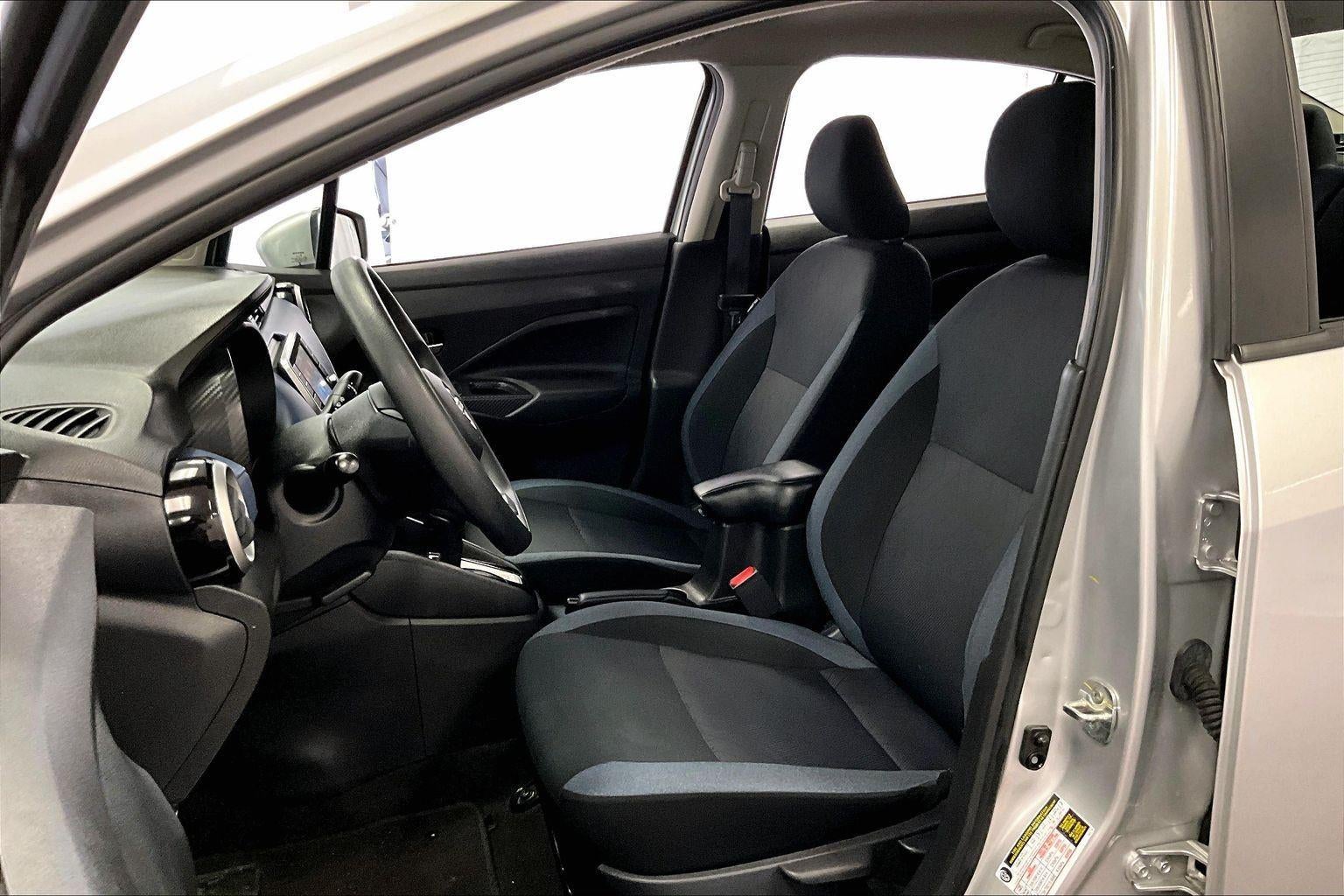 2023 Nissan Versa SV