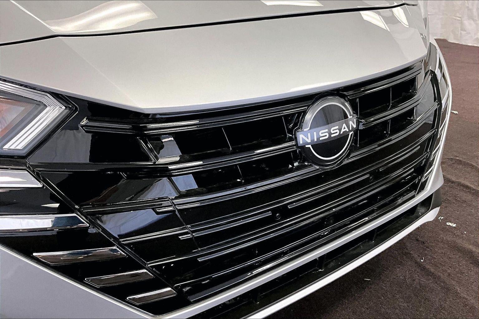 2023 Nissan Versa SV