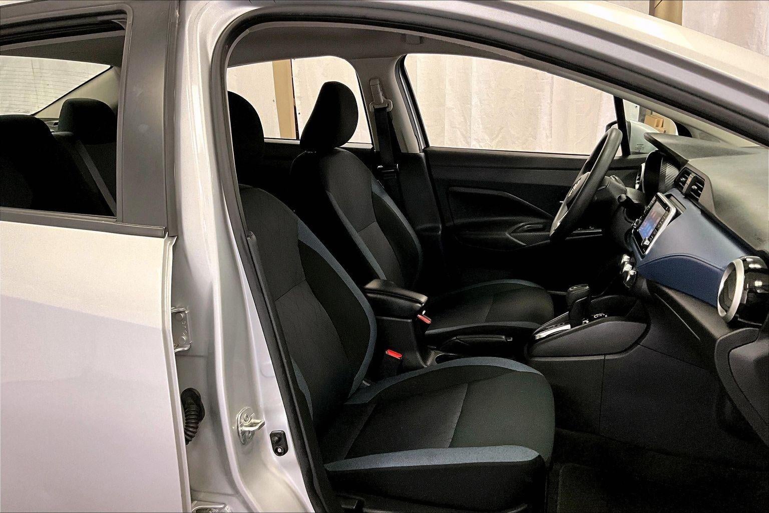 2023 Nissan Versa SV
