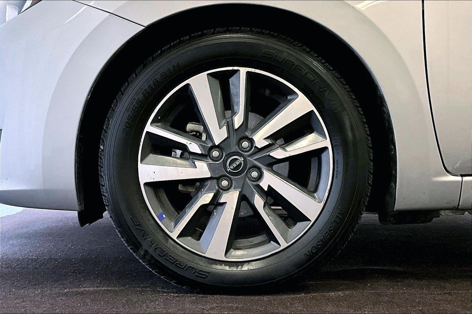 2023 Nissan Versa SV