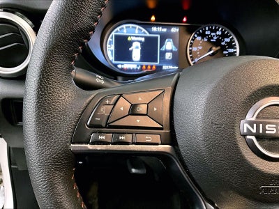 2023 Nissan Versa SR