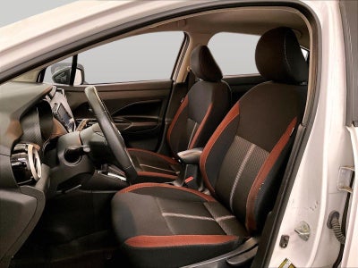 2023 Nissan Versa SR