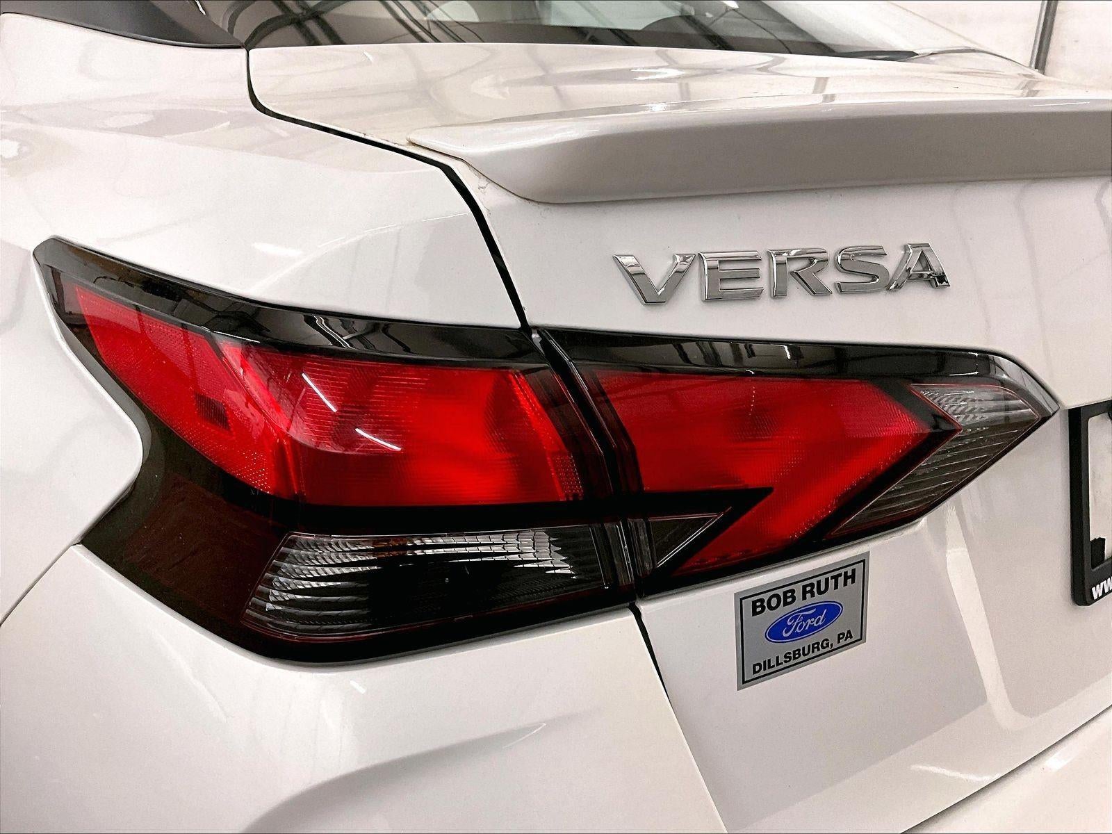 2023 Nissan Versa SR