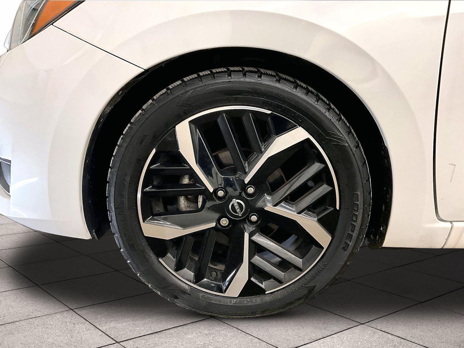 2023 Nissan Versa SR