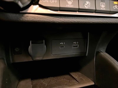 2024 Nissan Versa SR